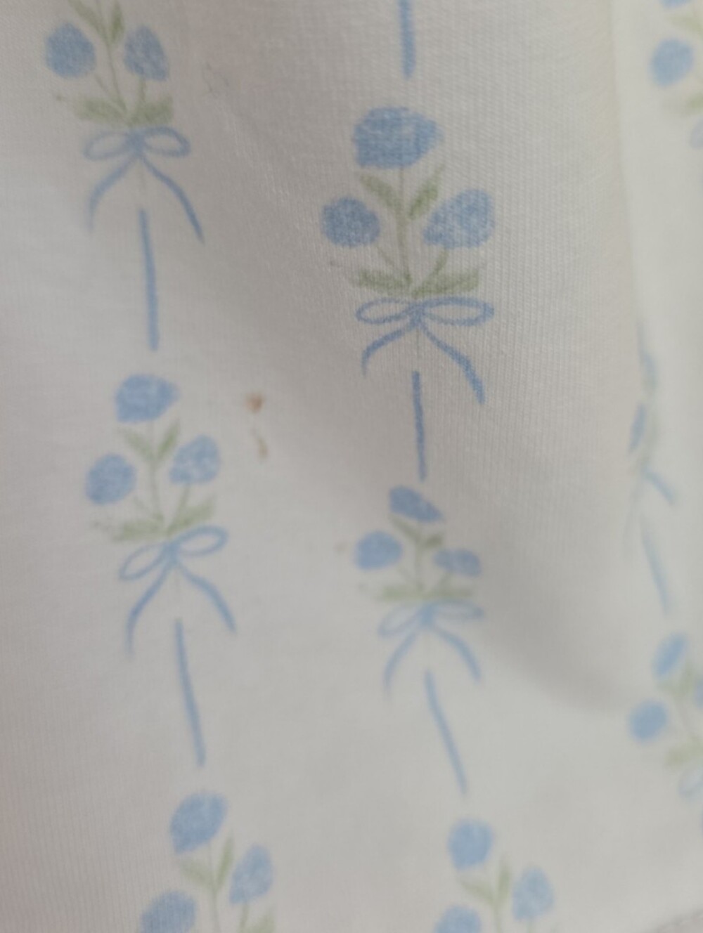 Cecil And Lou 4t White Dress with Light Blue Floral Print Smocked Brand - Picture 2 of 4